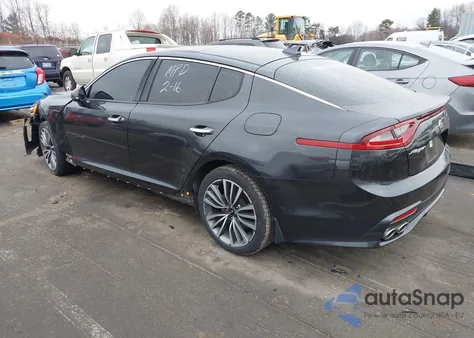 2019 Kia Stinger Premium z USA, uszkodzony, nr VIN KNAE25LAXK6053836